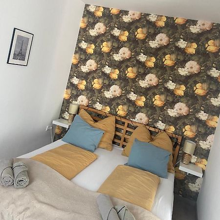 Gyoengy Apartman Шопрон Екстер'єр фото