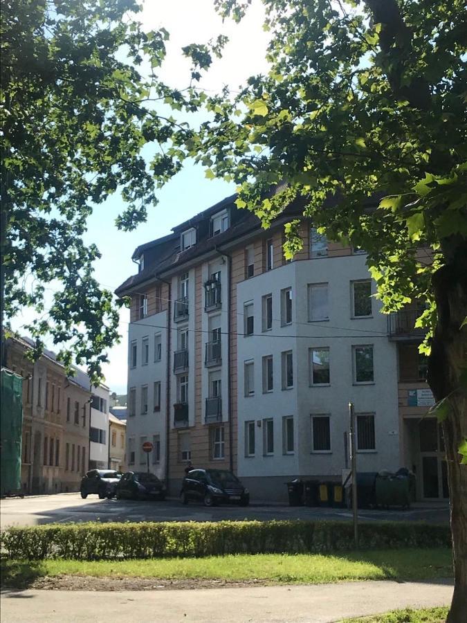Gyoengy Apartman Шопрон Екстер'єр фото