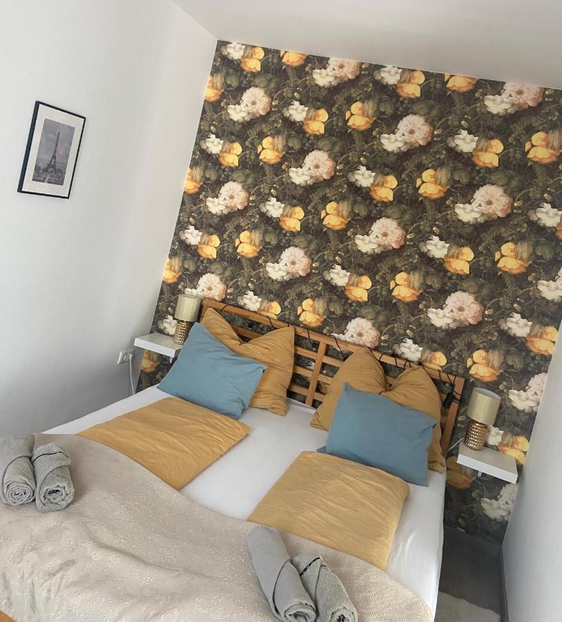 Gyoengy Apartman Шопрон Екстер'єр фото